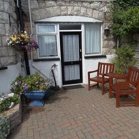 Beachmount Holiday Apartments Rhôs-on-Sea Exterior foto