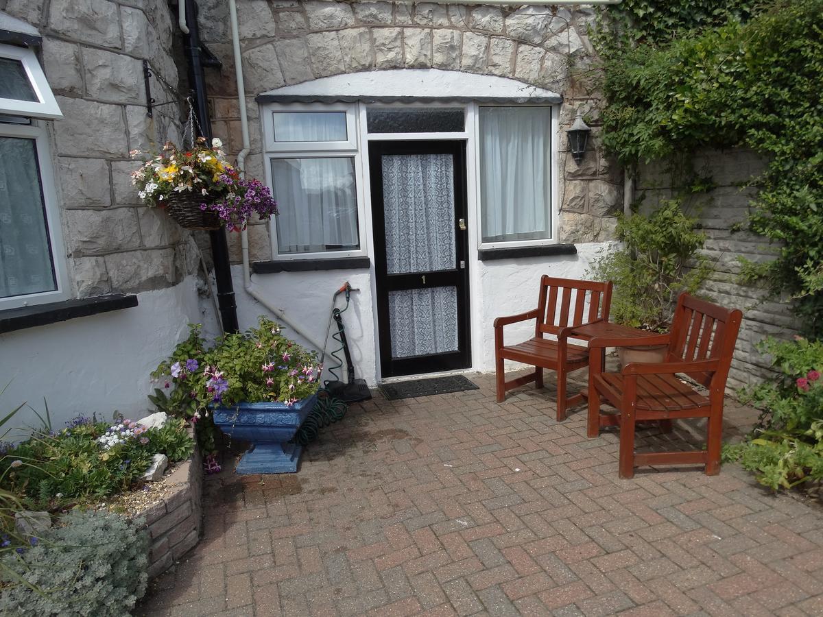 Beachmount Holiday Apartments Rhôs-on-Sea Exterior foto